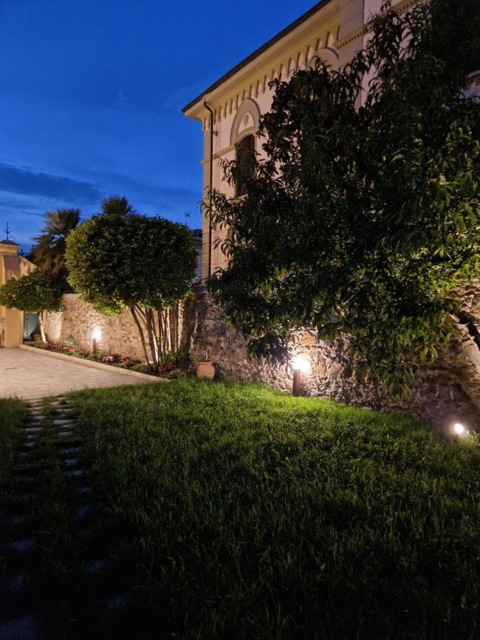 Serra Di Mare Casa Con Giardino Livorno Ngoại thất bức ảnh